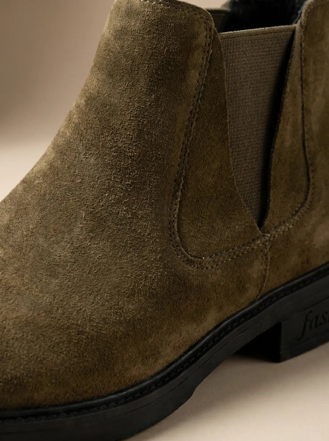 Botines Mujer Chelsea Gamuza Sintética Caqui - Vitrine 3 | Tierra Ruda